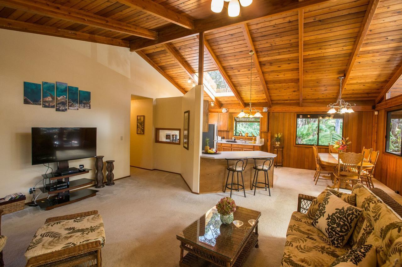 Hale Mauna Loa Upper Level With Shared Hot Tub Волкано Экстерьер фото